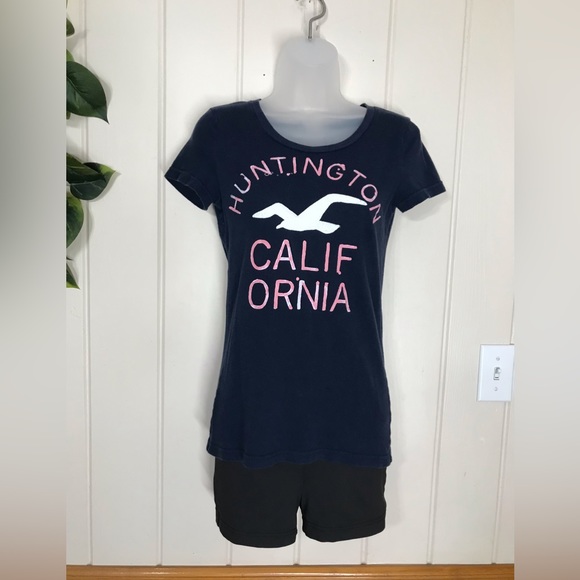 Hollister Navy Blue Round Neck Blouse Huntington California Medium 8- 10
Stretch - Picture 7 of 16